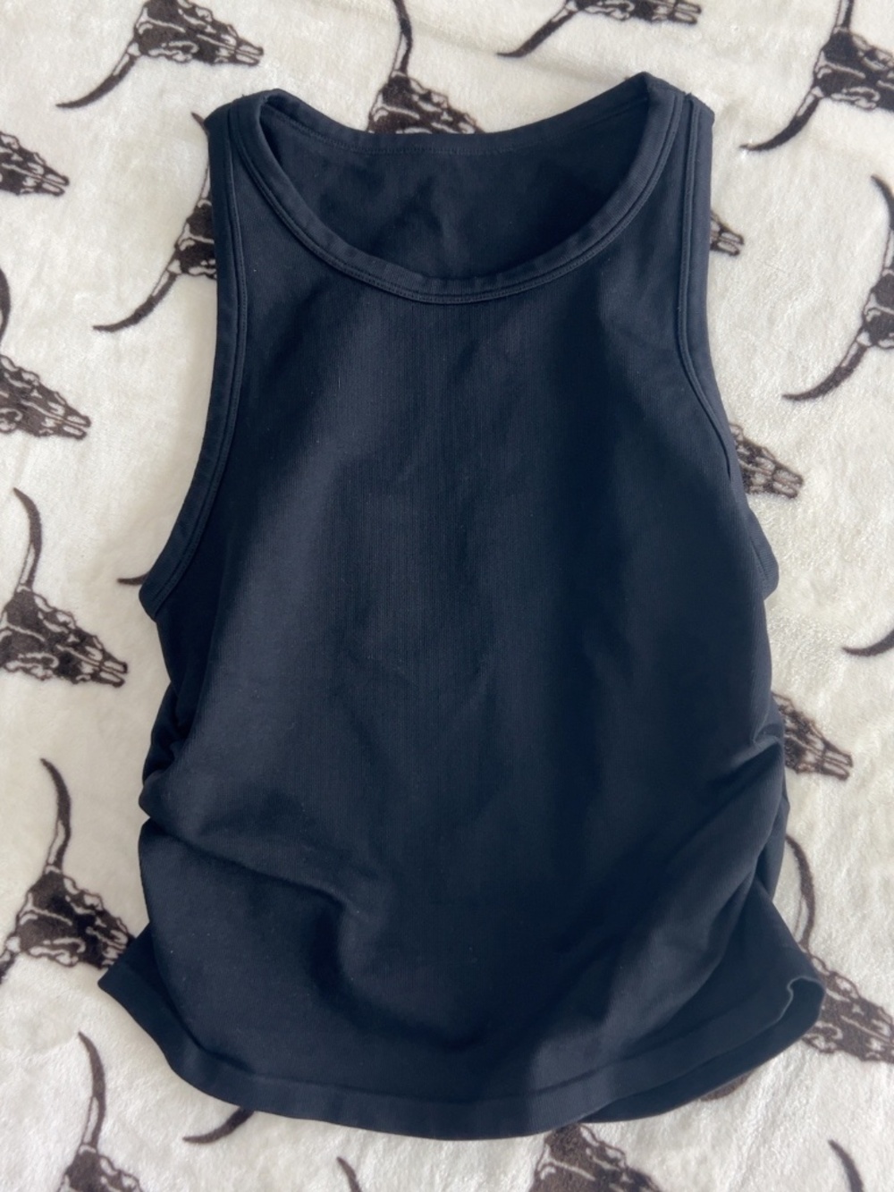 OQQ Black Ruched Side Tank Top Women’s Medium Stretch Activewear